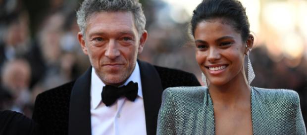 Les deux amoureux attendent leur premier enfant Les deux amoureux attendent leur premier enfant