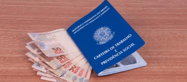 Salário mínimo sobe a hora e Seguridade Social ganha 'nível de segurança' por conta do piso - istok.com via altoastral Salário mínimo sobe a hora e Seguridade Social ganha 'nível de segurança' por conta do piso - istok.com via altoastral