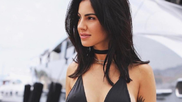 Giulia De Lellis, insultata sui social da un hater: 'Sei brutta e pure bassa'.