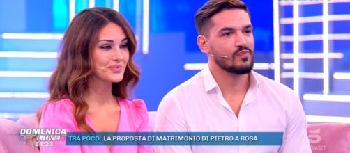 Rosa Perrotta e Pietro Tartaglione, l'ex tronista ha annunciato di essere incinta a Domenica Live
