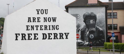 Scritta emblematica nella città di Derry (Irlanda del Nord).