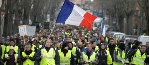 Les "gilets jaunes" toujours mobilisés sur le terrain