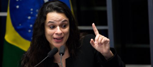 Deputada estadual eleita, Janaína Paschoal, menciona caso relacionado a Fabrício Queiroz (Foto: Karine Melo/Agência Brasil)