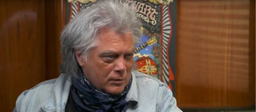 Marty Stuart feels preserving and promoting the 'culture of country music' as a life mission. [Image source:CBS SundayMorning]