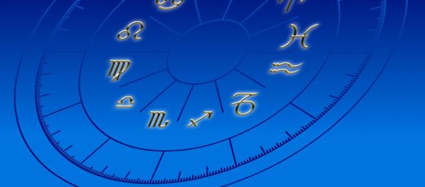 Oroscopo 24 gennaio: recupero per Vergine e Cancro, Sagittario stanco Oroscopo 24 gennaio: recupero per Vergine e Cancro, Sagittario stanco