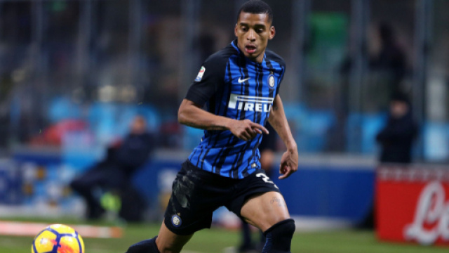 Rumor: Borussia Dortmund make inquiry for Inter Milan left back ... - bvbbuzz.com