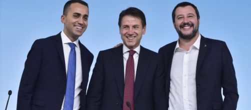 Da sinistra: Di Maio, Conte e Salvini.