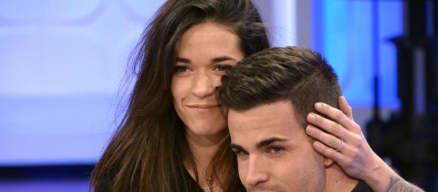 Alex y Fiama anuncian su compromiso (Telecinco) Alex y Fiama anuncian su compromiso (Telecinco)
