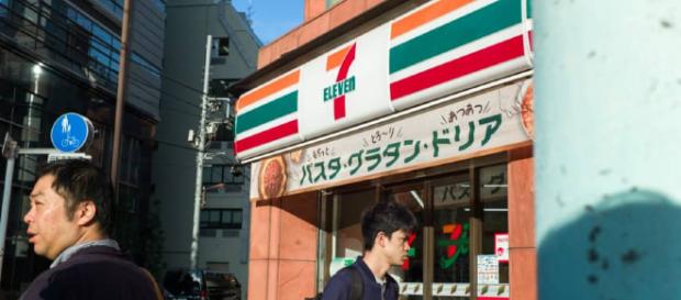 Japan's convenience store giants to remove adults magazines (Image via The Japan Times/Youtube screencap) Japan's convenience store giants to remove adults magazines (Image via The Japan Times/Youtube screencap)