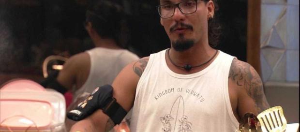 Vanderson, do BBB19, será intimado a depor, diz delegada. (Foto/Reprodução) Vanderson, do BBB19, será intimado a depor, diz delegada. (Foto/Reprodução)