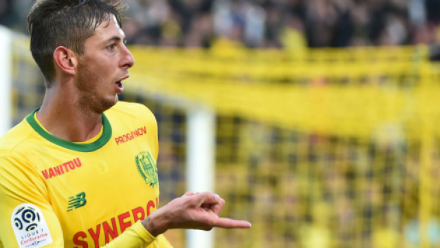 Aereo disperso nella Manica, ansia per il calciatore Emiliano Sala (fonte https://www.goal.com)