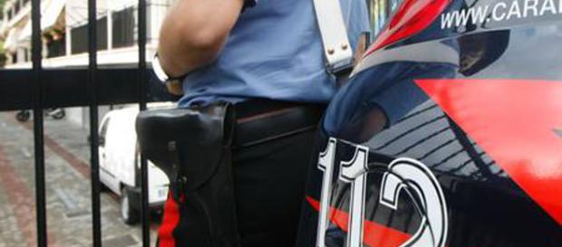 Salerno, minore violentata da genitori, fratellastro e cognata: 4 arresti Salerno, minore violentata da genitori, fratellastro e cognata: 4 arresti