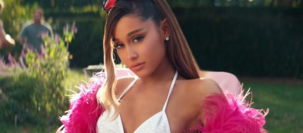 L'album 'Thank U, Next' esce ufficialmente l'8 febbraio 2019 L'album 'Thank U, Next' esce ufficialmente l'8 febbraio 2019