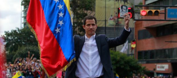 El opositor Juan Guaidó asumió la presidencia interina de Venezuela. El opositor Juan Guaidó asumió la presidencia interina de Venezuela.