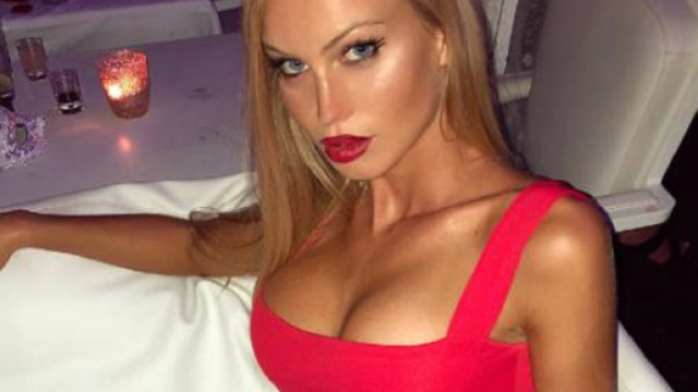 Isola dei Famosi, Taylor Mega: "Faccio se**o 5 volte al giorno"