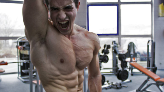 Pas besoin d'être aussi muscué que Tibo inshape sur le forum ... - jeuxvideo.com