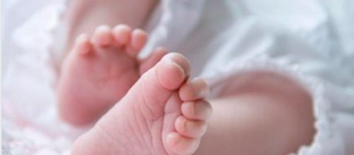 Castellammare, mamma partorisce bimbo e lo abbandona in ospedale. Parte gara di solidarietà - Teleclubitalia