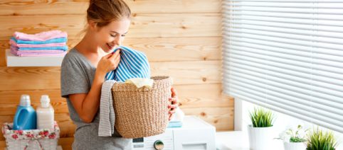 Assicurazioni casalinghe: il premio aumenta da 12,91 a 24 euro