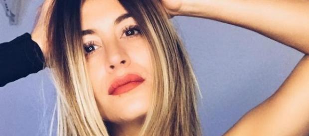 Anaïs Camizuli officialise sa grossesse avec une photo de son adorable babybump. Anaïs Camizuli officialise sa grossesse avec une photo de son adorable babybump.