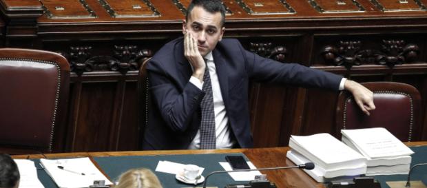 Reddito di cittadinanza, ecco tutti i requisiti. Previsti incentivi per le aziende che assumono. Reddito di cittadinanza, ecco tutti i requisiti. Previsti incentivi per le aziende che assumono.