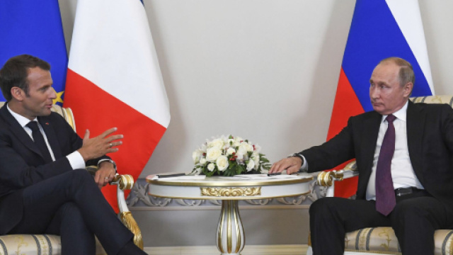 Poutine et Macron renouent le dialogue - lefigaro.fr