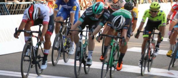 Fernando Gaviria vince la prima tappa della Vuelta San Juan Fernando Gaviria vince la prima tappa della Vuelta San Juan