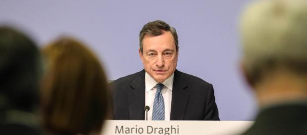 Mario Draghi parla di sovranità monetaria e signoraggio davanti alla commissione per gli Affari economici Ue Mario Draghi parla di sovranità monetaria e signoraggio davanti alla commissione per gli Affari economici Ue