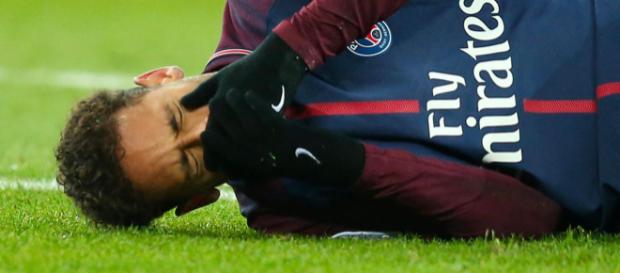Neymar sera forfait à Manchester United ! - parisfans.fr Neymar sera forfait à Manchester United ! - parisfans.fr