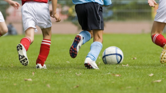 Spagna, tragedia in campo scampata grazie al calciatore dodicenne Cristian