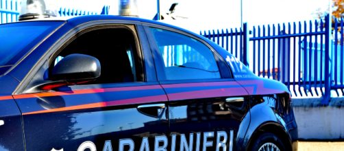 Perugia, scambia i tecnici dell'Enel per dei ladri e spara con un fucile da caccia: denunciato un uomo