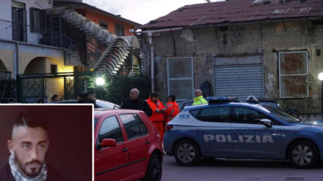 Cardito, confessa il 'patrigno' Tony Sessoubti Badre: ha ucciso il piccolo Giuseppe a calci e pugni perch&eacute; aveva rotto la sponda di un letto.