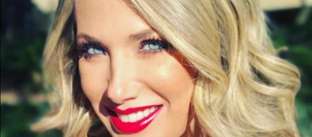 Jornalista Erica Reis da Rede TV (Reprodução/Instagram) Jornalista Erica Reis da Rede TV (Reprodução/Instagram)