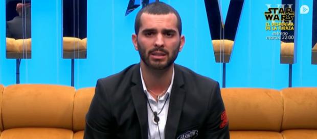 Suso, tras los celos de Aurah por Asraf: "Me da igual parecer gay ... - bekia.es Suso, tras los celos de Aurah por Asraf: "Me da igual parecer gay ... - bekia.es