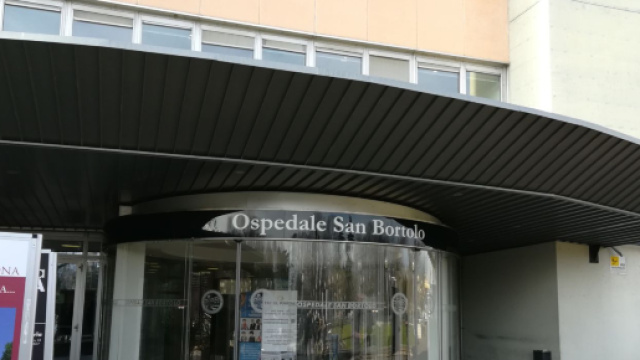 Vicenza, bimbo di 11 anni si impicca con una sciarpa: è gravissimo