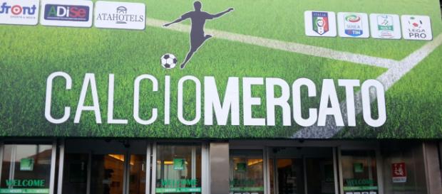 Calciomercato attivissimo in Serie B. Calciomercato attivissimo in Serie B.