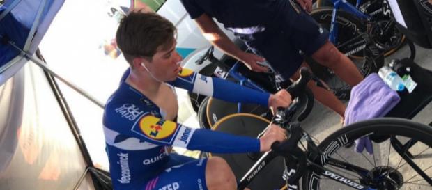 Remco Evenepoel durante il riscaldamento Remco Evenepoel durante il riscaldamento