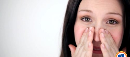 Having sensitive skin comes with its own list of headaches. [image source: Uniprix/YouTube]
