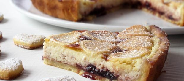 Ricetta Crostata crema e amarene. Ricetta Crostata crema e amarene.
