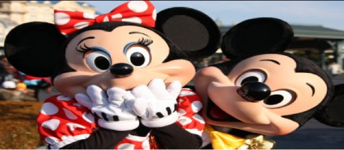 Disney oferece várias vagas para trabalho no Brasil e outros países. (Foto de Nagi Usano na Disney do Japão)