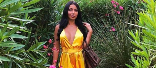 Maeva (Les Marseillais) en plein deuil : son papa est décédé quelques jours avant les fêtes. Maeva (Les Marseillais) en plein deuil : son papa est décédé quelques jours avant les fêtes.