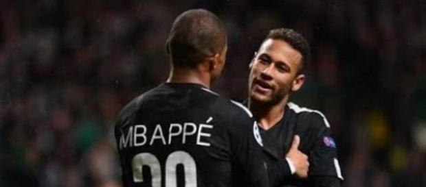Mbappé e Neymar (Imagem via Youtube) Mbappé e Neymar (Imagem via Youtube)
