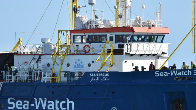Sea Watch e Sea Eye, la risposta di Malta a Di Maio: ''Valutare fatti prima di fare dichiarazioni pubbliche, Italia partecipi a ricollocamenti''.