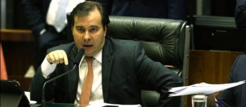 Deputado Rodrigo Maia mira a cadeira de presidente da Câmara enquanto costura apoio - via Galeria BN