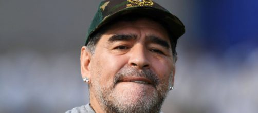 Diego Armando Maradona ha lasciato la clinica di Olivos a bordo di un suv nero