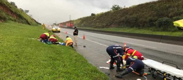 Policiais são atropelados em Lorena. Fonte: G1 Policiais são atropelados em Lorena. Fonte: G1