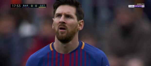 Leo Messi (Imagem via Youtube) Leo Messi (Imagem via Youtube)