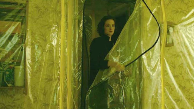 Profumo: una vita in cambio di una essenza, recensione della serie Netflix