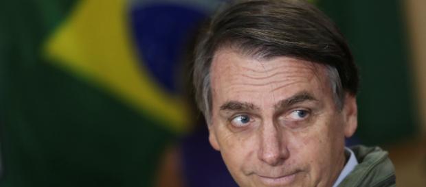 Bolsonaro quer mais igualdade de direitos para veículos de comunicação (Arquivo Blasting News) Bolsonaro quer mais igualdade de direitos para veículos de comunicação (Arquivo Blasting News)