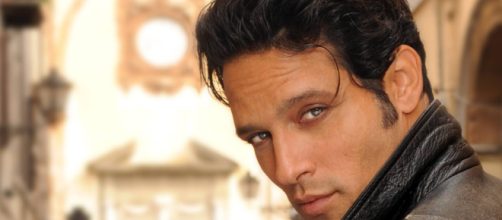 Italian actor Gabriel Garko hosts popular Romanian festival gala ... - romania-insider.com