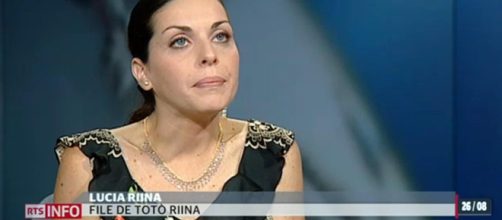 Lucia Riina, figlia del capo dei capi della mafia, si è trasferita a Parigi con il marito dove ha aperto il ristorante 'Corleone'.